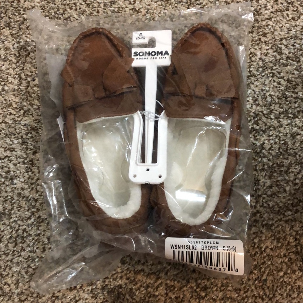 NWT** faux suede moccasin slippers